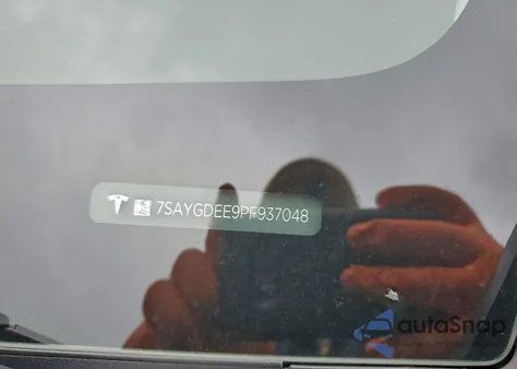 2023 Tesla Model Y from USA, damaged, VIN 7SAYGDEE9PF937048
